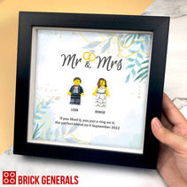 Wedding Frame with Minifigs